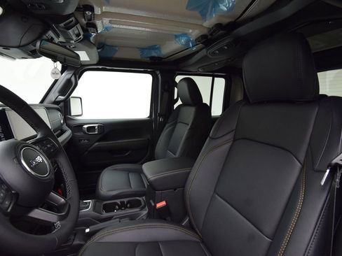 New 2026 Jeep Gladiator Sport image 35