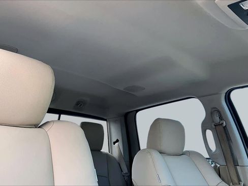 Used 2018 RAM 1500 Laramie w/ Convenience Group AWD/4WD image 15