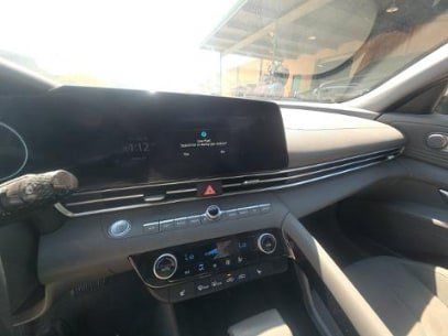 Used 2023 Hyundai Elantra SEL w/ Convenience Package FWD image 14