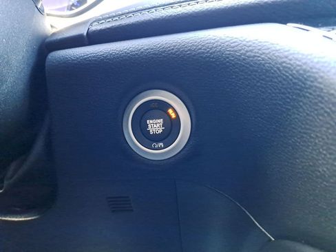 New 2026 Chrysler Pacifica Limited w/ Uconnect Theater Family Group image 25