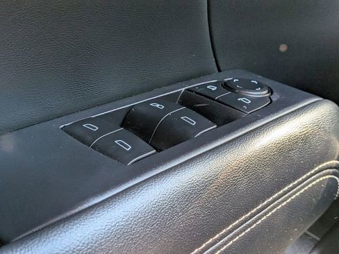 Used 2025 GMC Terrain Elevation image 26