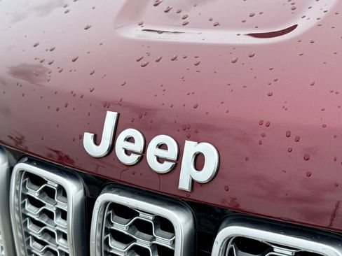 Used 2017 Jeep Grand Cherokee Summit w/ Platinum Series Group AWD/4WD image 14