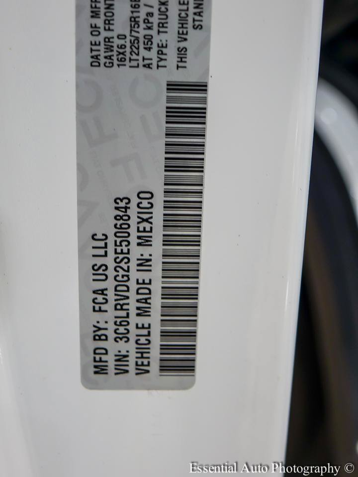Used 2025 RAM ProMaster 2500 w/ Convenience Group FWD image 20