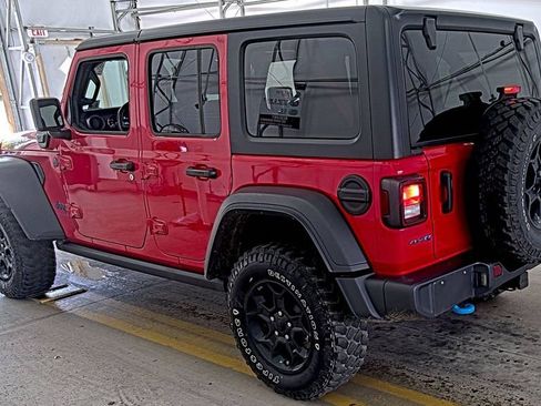 Used 2023 Jeep Wrangler Unlimited w/ Cold Weather Group AWD/4WD image 4