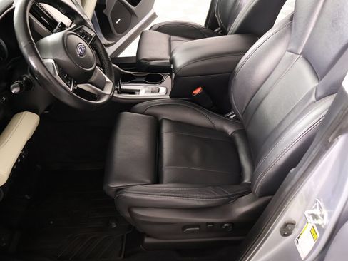 Used 2022 Subaru Ascent Limited w/ Technology Package AWD/4WD image 11