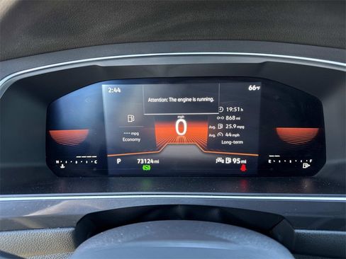 Used 2022 Volkswagen Tiguan SE R-Line image 14