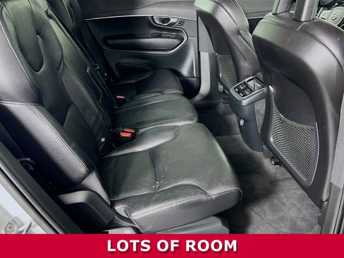 Used 2020 Volvo XC90 T6 Momentum image 23