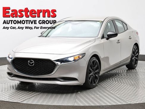 Used 2024 MAZDA MAZDA3 s FWD image 1
