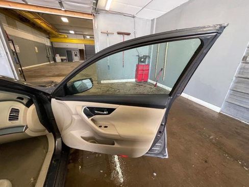 Used 2014 Nissan Altima 2.5 S image 32