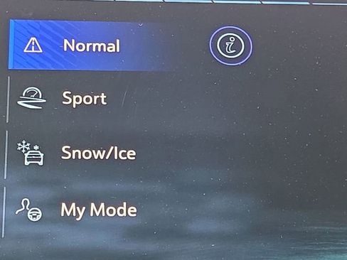 New 2025 Chevrolet Equinox EV RS w/ Convenience Package II image 35