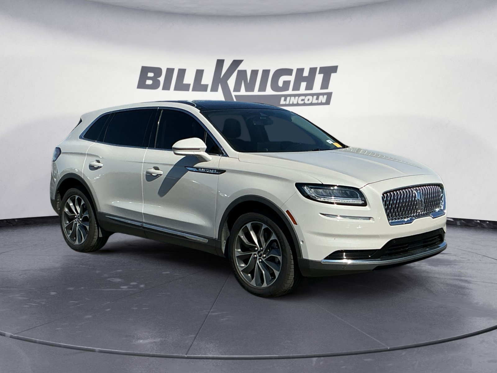 Used 2021 Lincoln Nautilus Reserve AWD/4WD image 1
