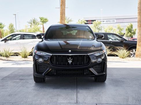 Used 2022 Maserati Levante Modena image 6