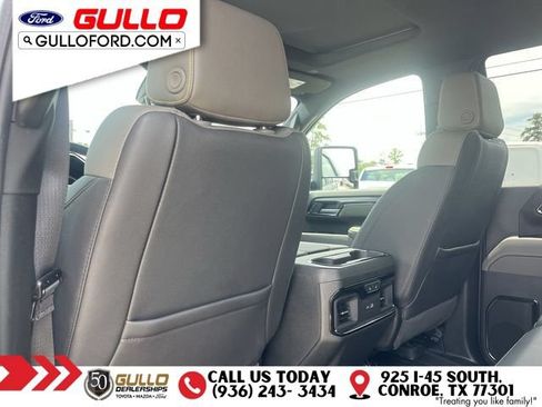 Used 2025 Chevrolet Silverado 2500 ZR2 w/ Technology Package AWD/4WD image 14
