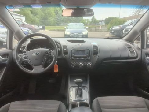 Used 2017 Kia Forte LX w/ LX Popular Package FWD image 11