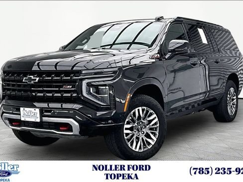 Used 2025 Chevrolet Suburban Z71 AWD/4WD image 1