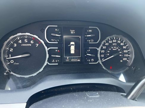 Used 2021 Toyota Tundra SR5 AWD/4WD image 5