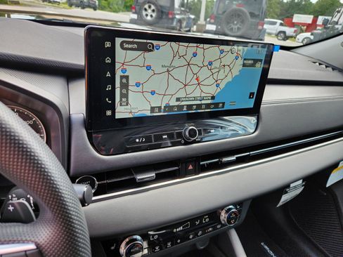 New 2025 Mitsubishi Outlander ES image 13