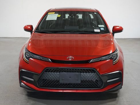 Used 2020 Toyota Corolla XSE FWD image 2