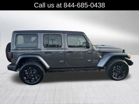 Certified 2025 Jeep Wrangler Unlimited Sahara w/ Safety Group image 4