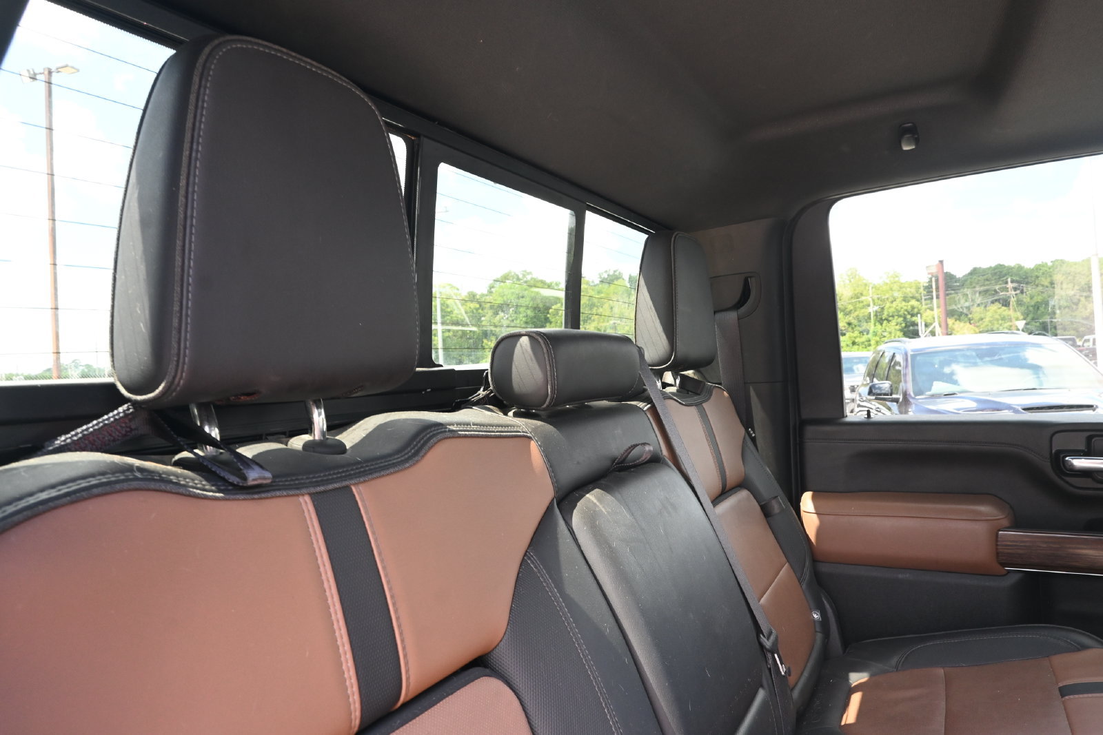 Used 2022 Chevrolet Silverado 2500 High Country w/ Technology Package AWD/4WD image 24