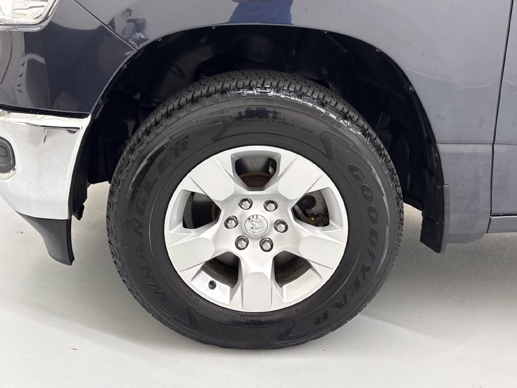 Used 2019 RAM 1500 Big Horn AWD/4WD image 13