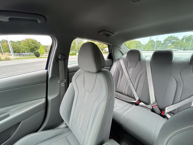 Used 2022 Hyundai Elantra SEL w/ Cargo Package FWD image 20