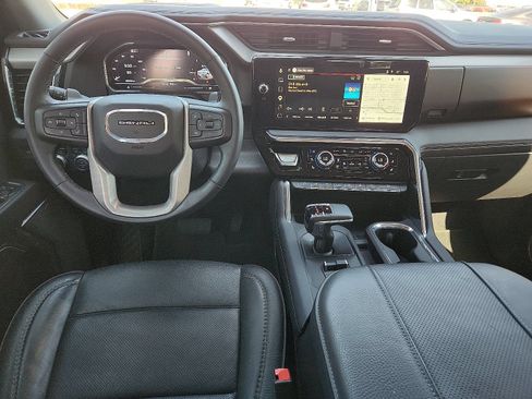 Used 2024 GMC Sierra 1500 Denali w/ Denali Reserve Package AWD/4WD image 10