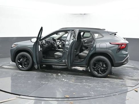 New 2026 Chevrolet Trax LT w/ Driver Confidence Package FWD image 51