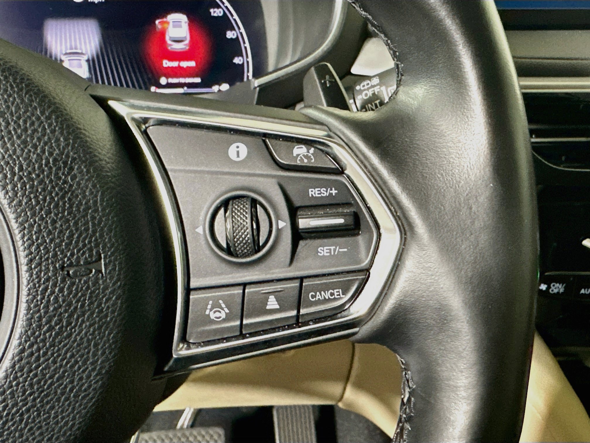 Used 2024 Acura MDX FWD image 17
