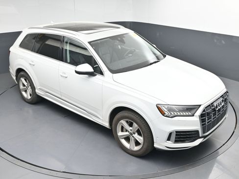 Used 2023 Audi Q7 3.0T Premium w/ Convenience Package image 33