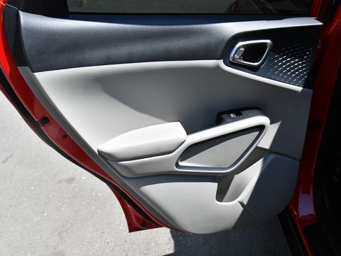 Used 2024 Kia Soul EX image 35