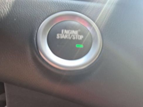 Used 2023 GMC Terrain SLE w/ Driver Convenience Package FWD image 21