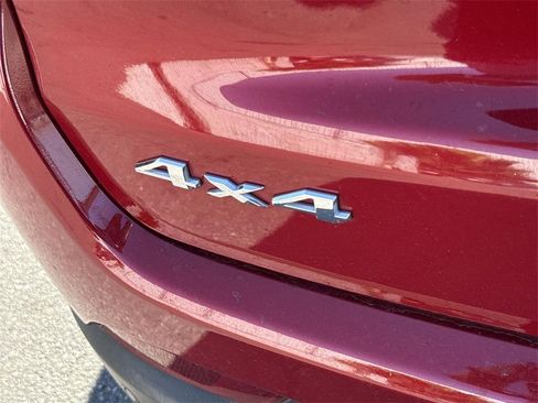 Used 2024 Jeep Compass Limited image 28