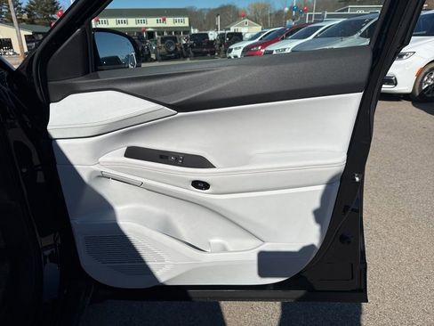 New 2026 Jeep Cherokee Limited image 31