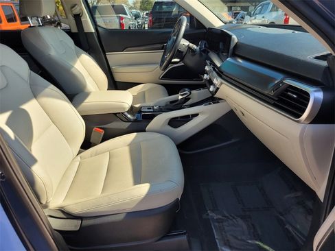 Used 2023 Kia Telluride S image 15