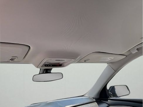 Used 2019 Chevrolet Traverse LT AWD/4WD image 16