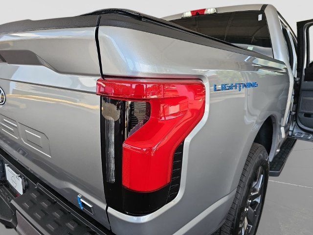 Used 2024 Ford F150 Lightning Flash AWD/4WD image 38