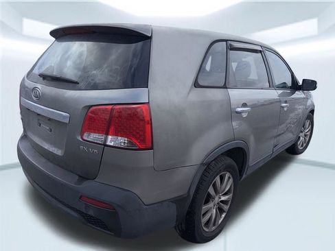 Used 2011 Kia Sorento EX w/ Limited Pkg image 10