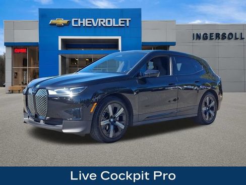 Used 2022 BMW iX xDrive50 w/ Premium Package AWD/4WD image 33