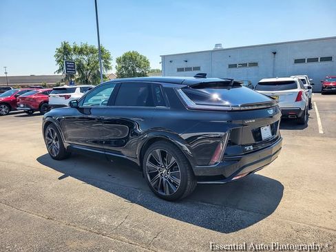 Certified 2024 Cadillac Lyriq Sport w/ LPO, Floor Liner Package AWD/4WD image 9