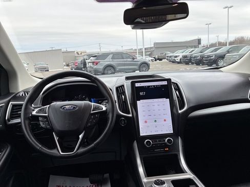 Used 2024 Ford Edge SEL image 20