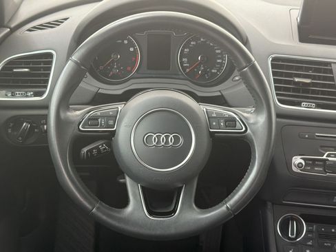 Used 2018 Audi Q3 2.0T Premium w/ Convenience Package AWD/4WD image 11