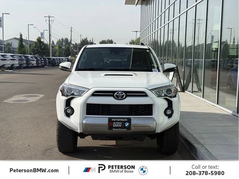 Used 2022 Toyota 4Runner TRD Off-Road Premium AWD/4WD image 8