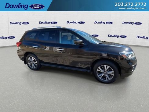 Used 2017 Nissan Pathfinder SL w/ SL Tech Package AWD/4WD image 5