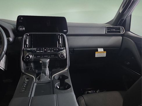 New 2026 Lexus LX 600 4WD w/ Luxury Package image 16