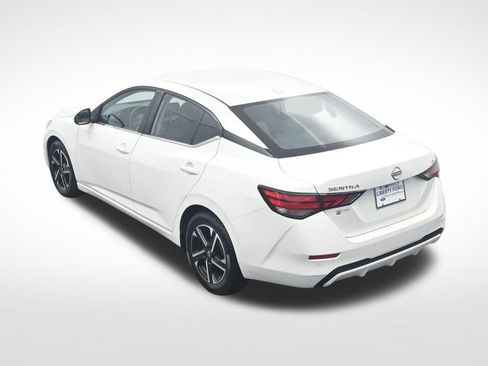 Used 2024 Nissan Sentra SV FWD image 34