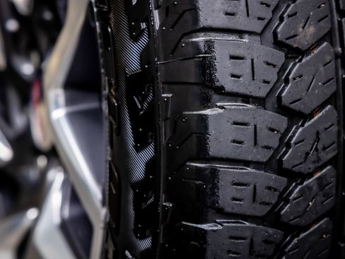 Used 2024 GMC Sierra 1500 SLT w/ SLT Premium Plus Package image 26