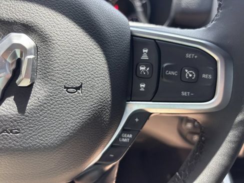 Used 2025 RAM 1500 Big Horn AWD/4WD image 26