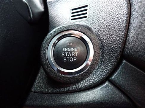 Used 2024 Subaru Outback Premium AWD/4WD image 21