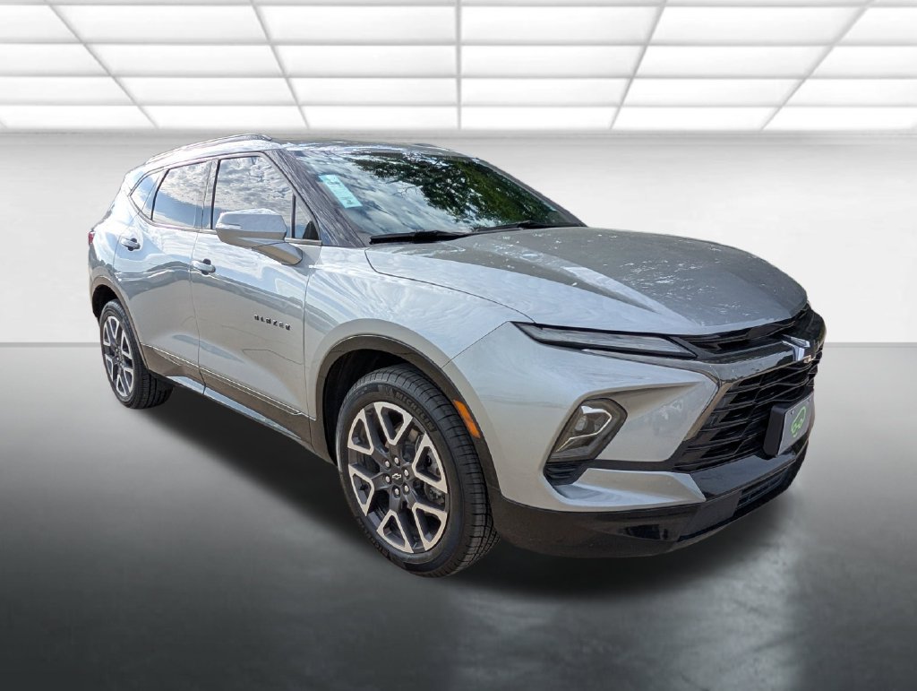 Used 2024 Chevrolet Blazer RS AWD/4WD image 1